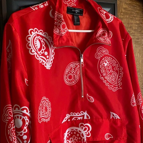 Crew neck wind breaker - Picture 7 of 7